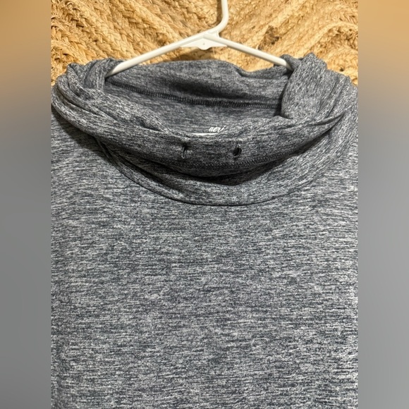 Aerie Just Add Leggings Cowl Neck Pullover Long Sleeve Gray Sweater,Size XS - Picture 2 of 11